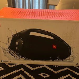 JBL boombox 2